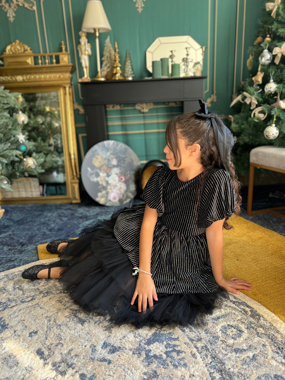 Robe en velours noir et argent