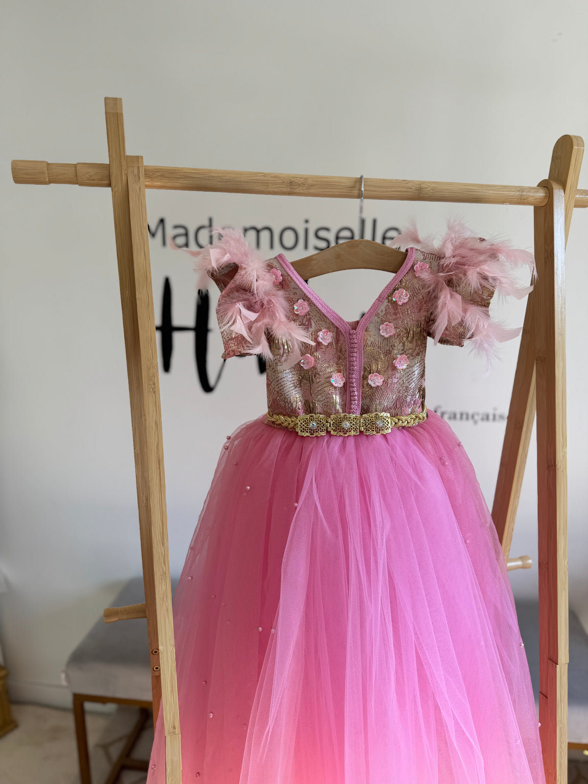 Caftan brocart rose bonbon