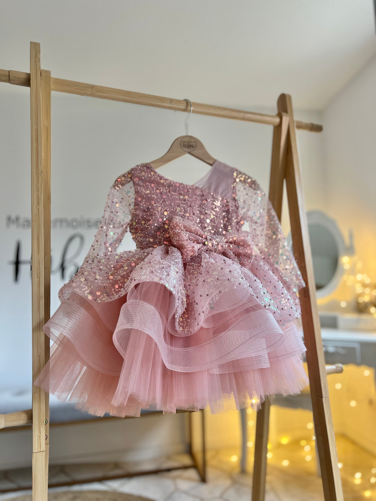Robe Cassie
