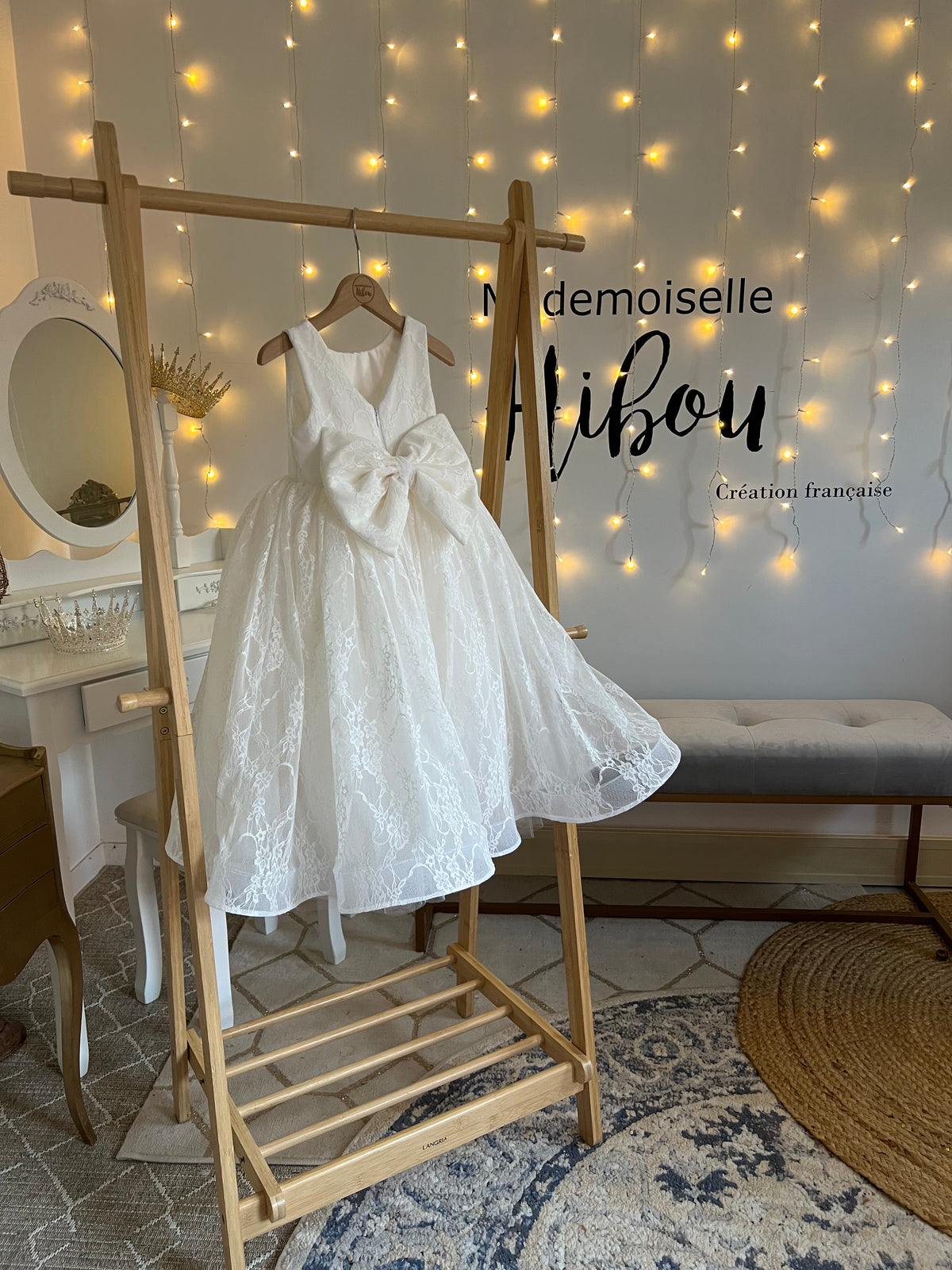 Robe Josia