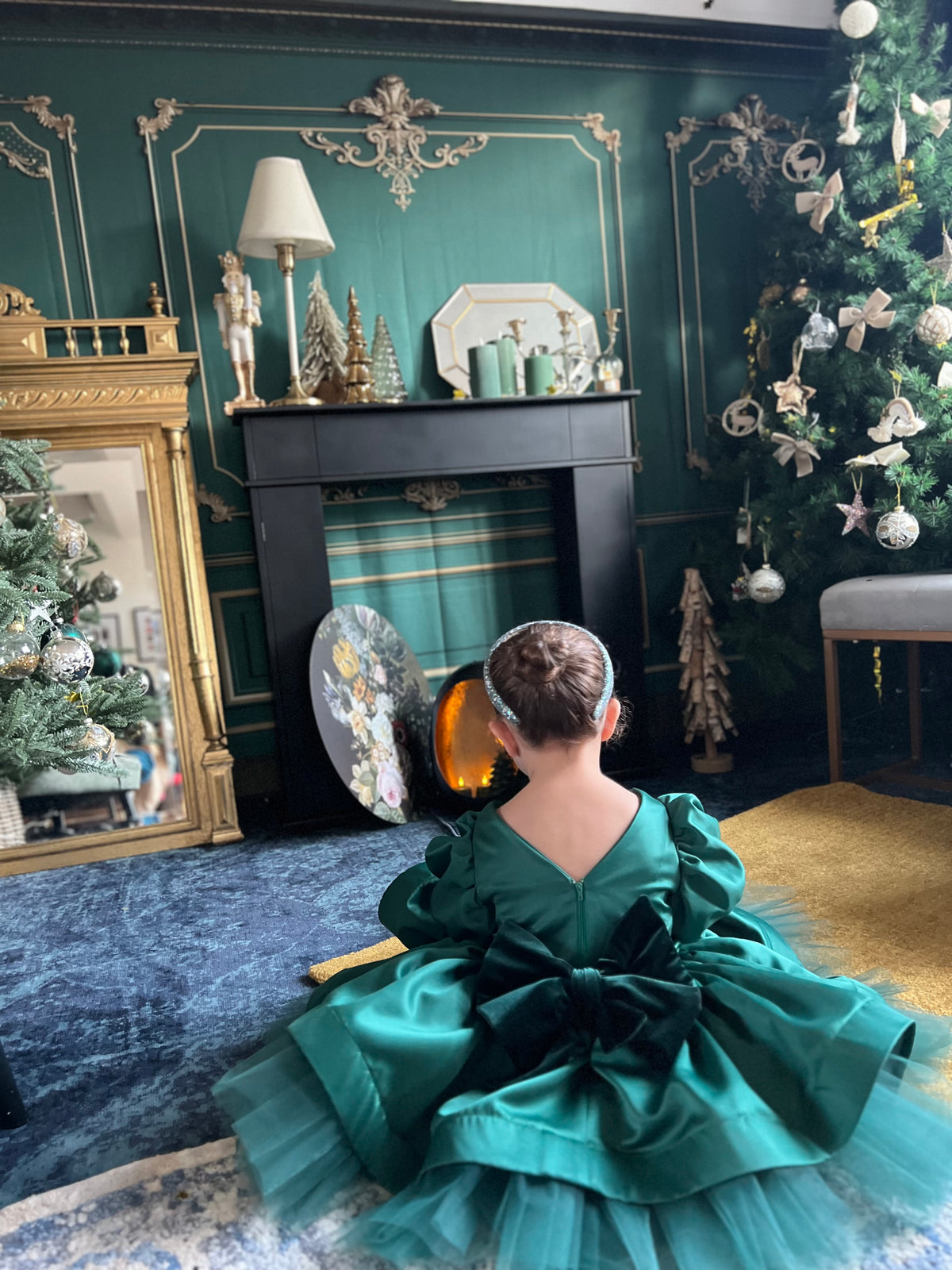 Robe satin émeraude et noeud velours