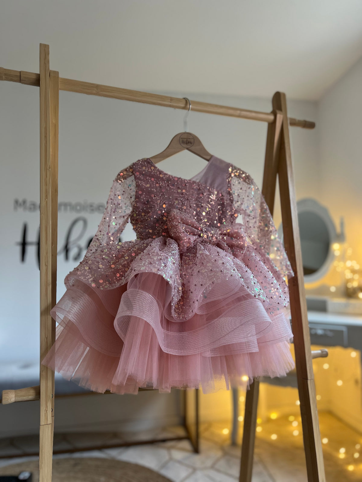 Robe Cassie