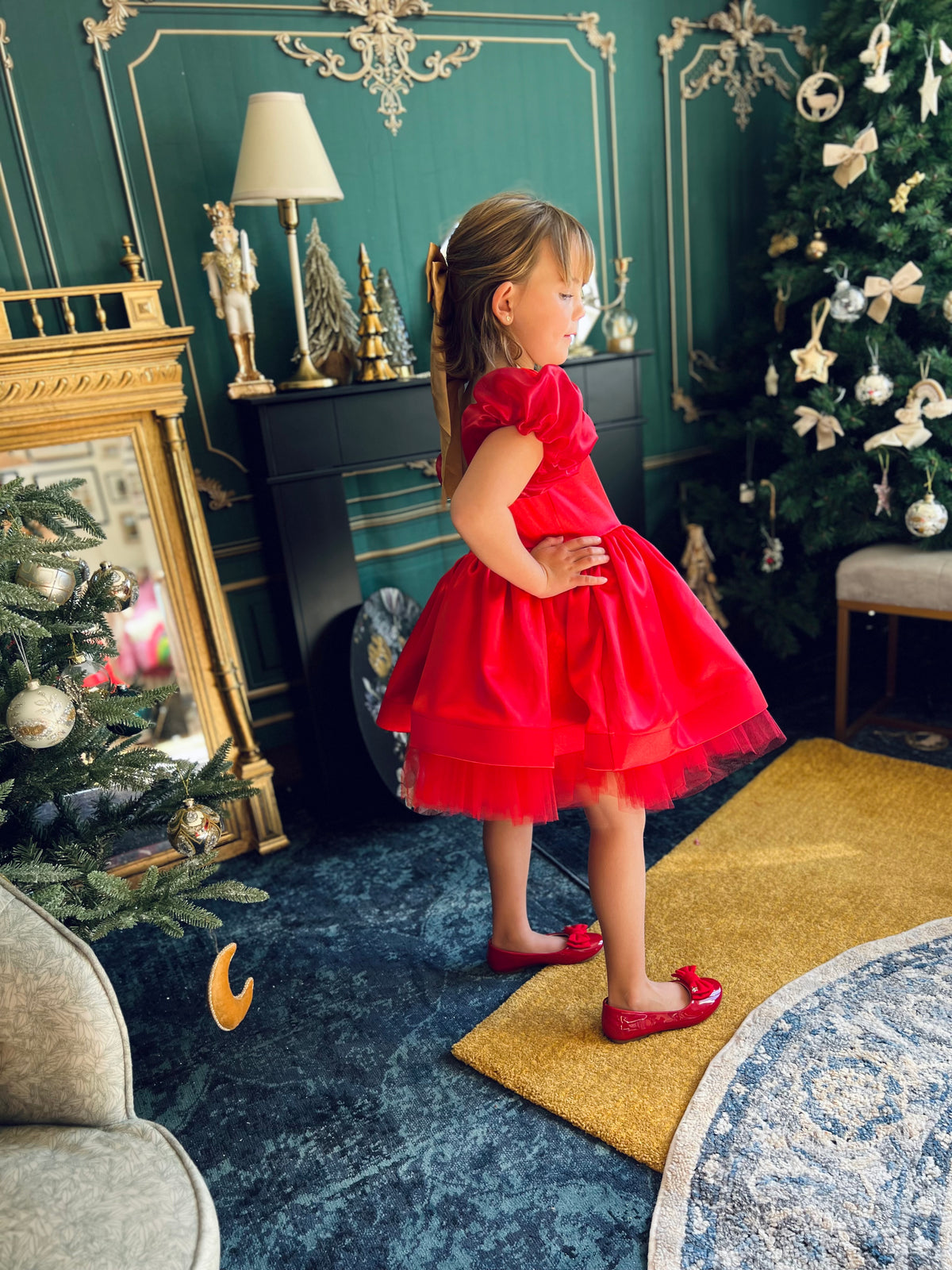 Robe satin rouge manches ballons en organza