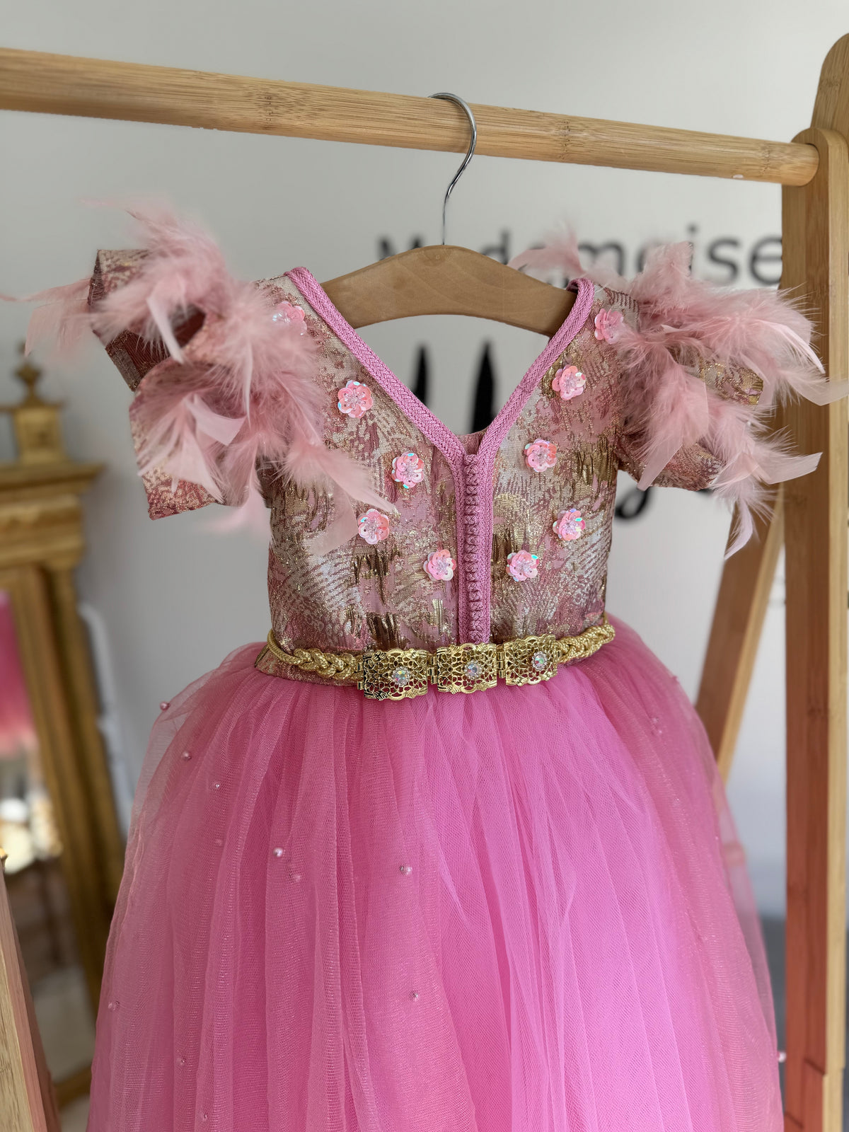 Caftan brocart rose bonbon