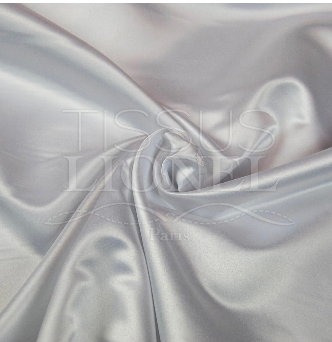 Robe Rachel