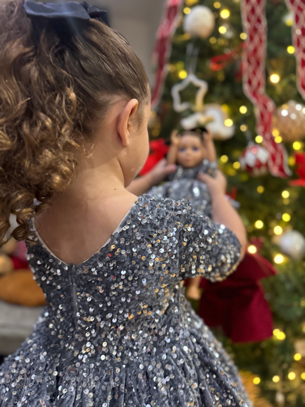 Box de Noël robe à sequins avec poupée