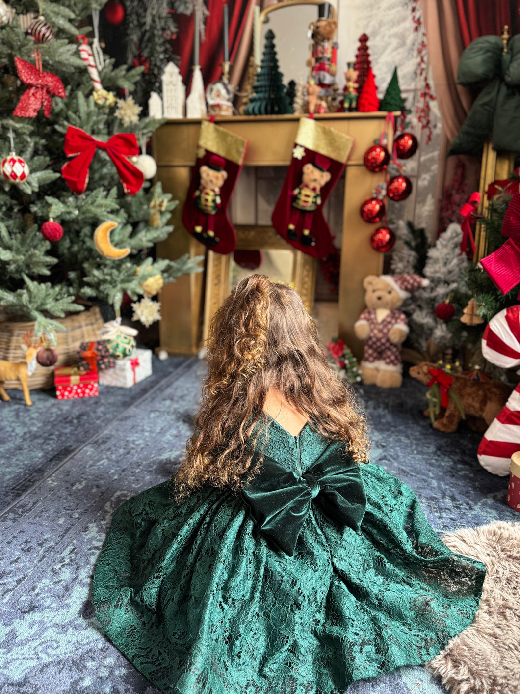 Robe dentelle émeraude noeud en velours