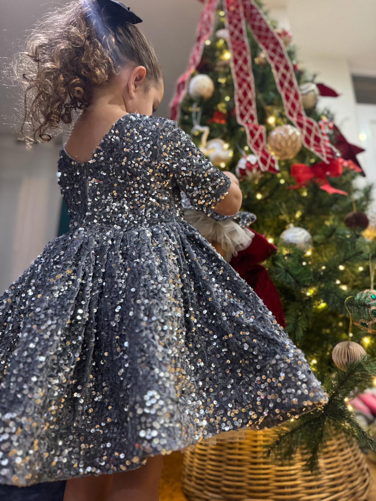 Box de Noël robe à sequins avec poupée