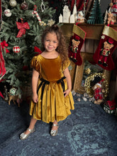 Charger l&#39;image dans la galerie, Robe velours or