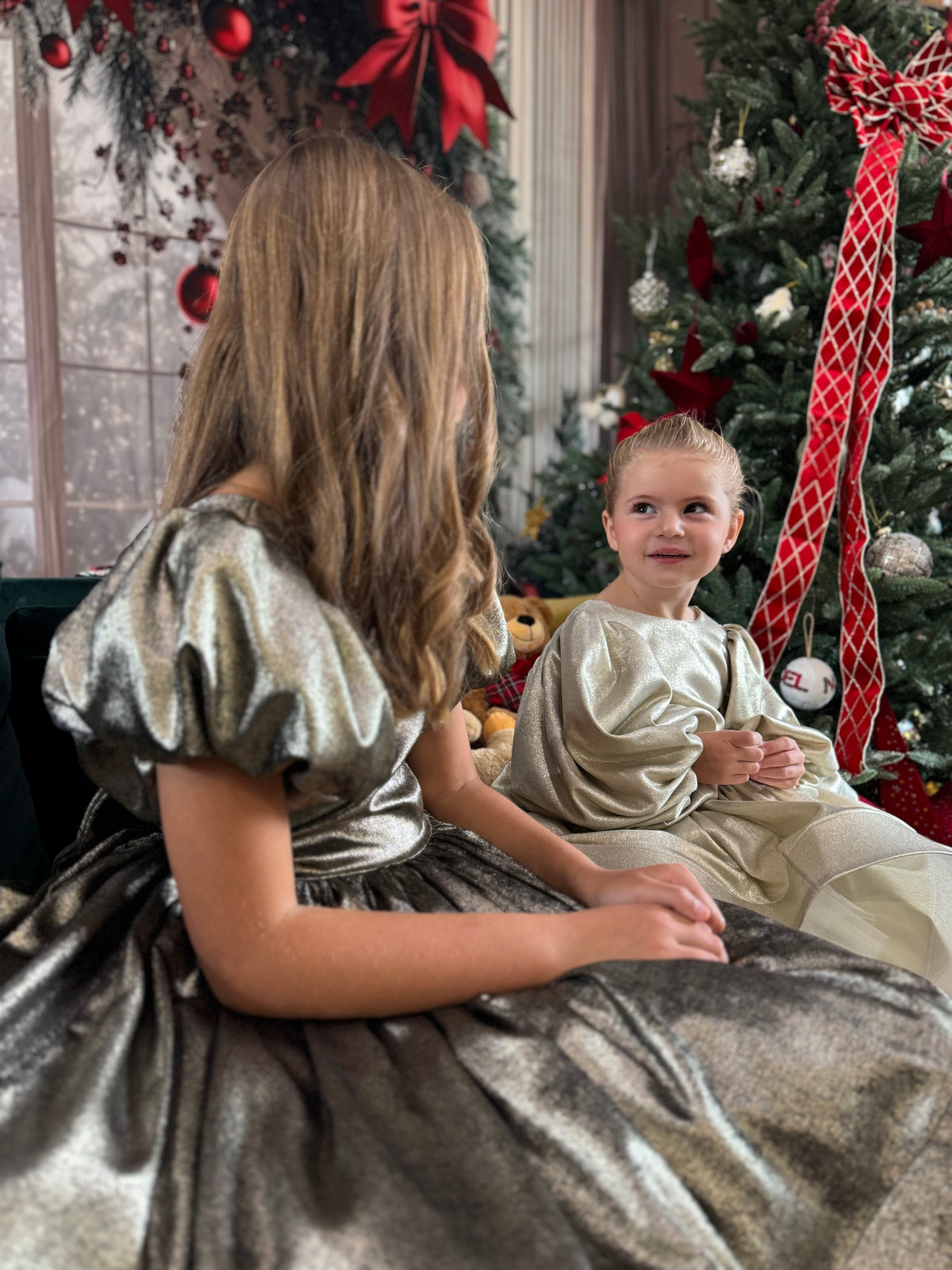 Robe irisée reflets dorés