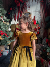 Charger l&#39;image dans la galerie, Robe velours or