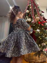 Charger l'image dans la galerie, Box de Noël robe à sequins avec poupée