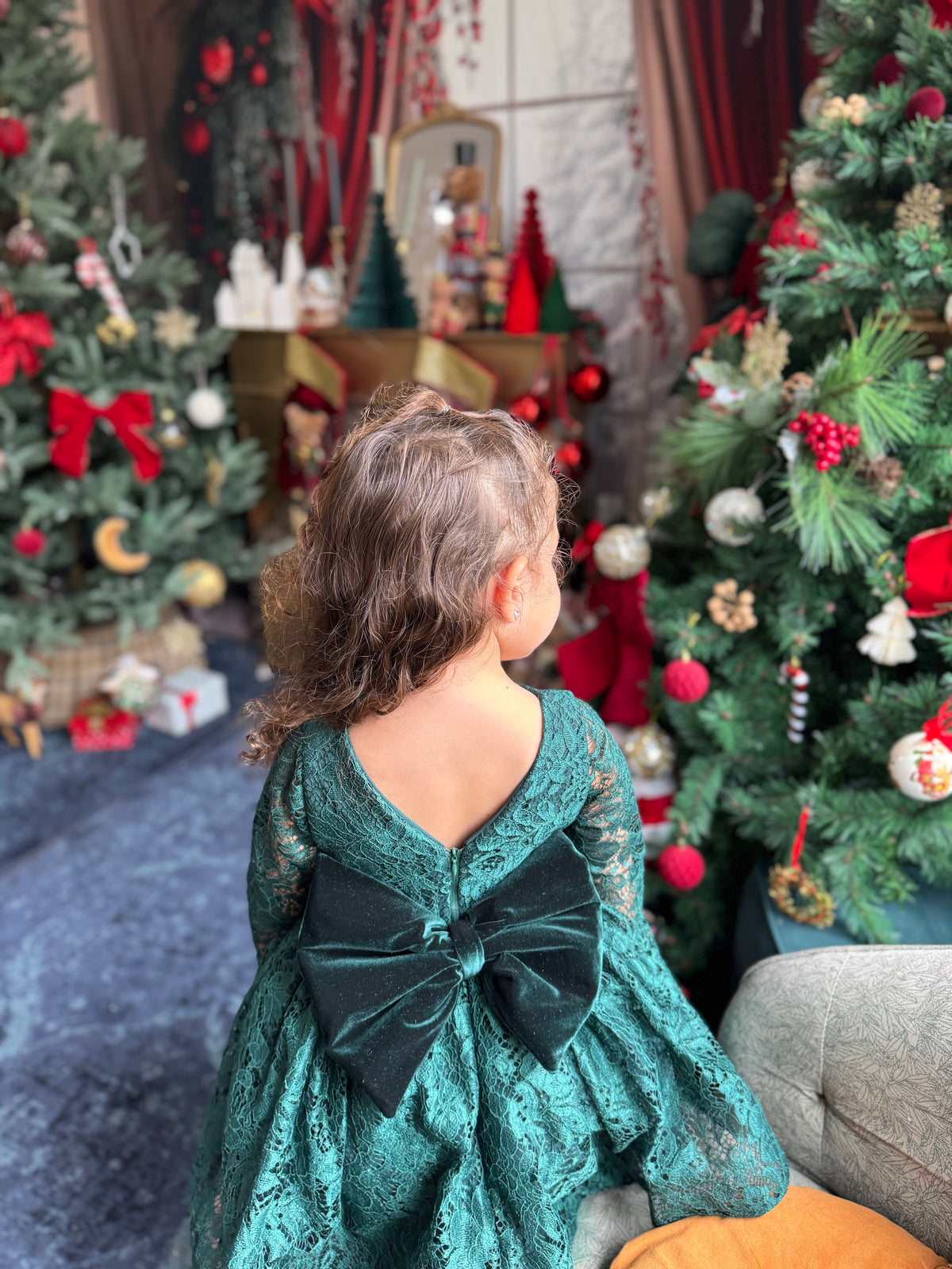 Robe dentelle émeraude noeud en velours