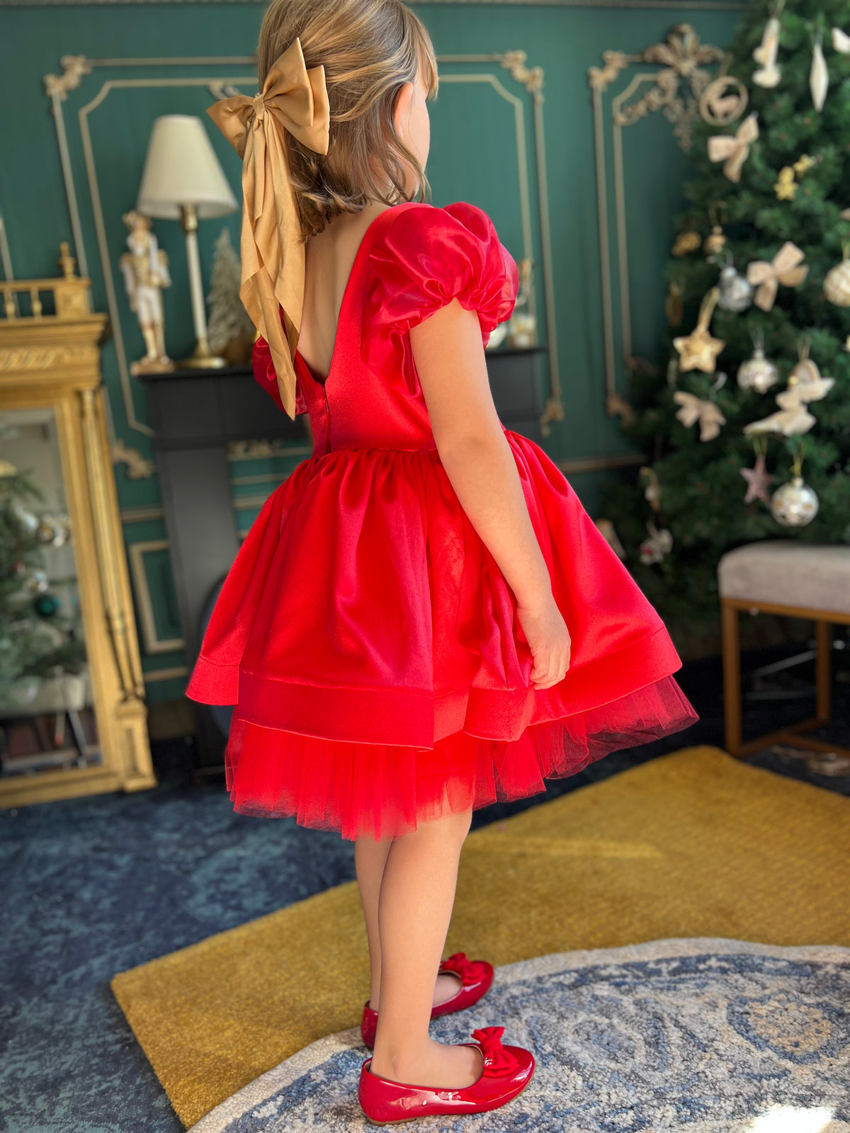 Robe satin rouge manches ballons en organza