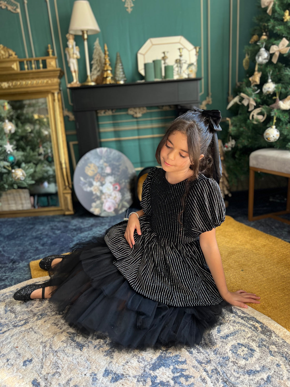 Robe en velours noir et argent