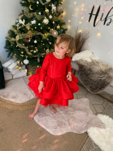 Robe rouge irisée